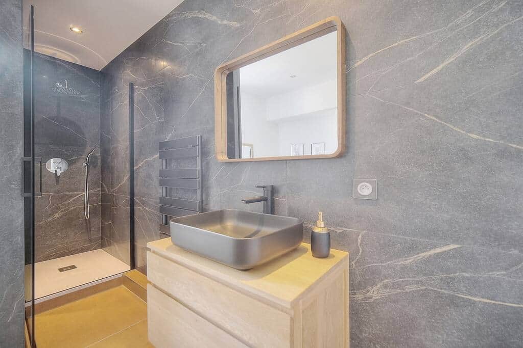 Salle d'eau (chambre 1)