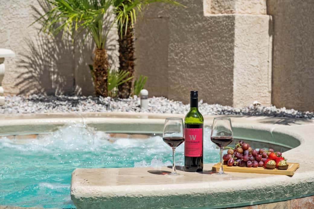 Come Join Your Perfect Getaway! 