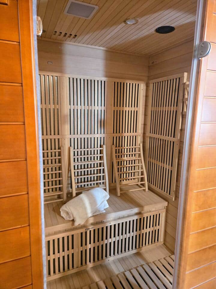 Experience the health benefits of sauna time in the 4-person infrared sauna. Sauna includes Bluetooth speakers so you can sweat it out while you listen to your favorite music or audiobook.