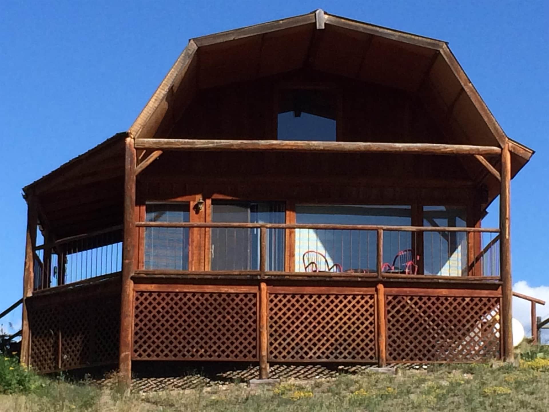 Wilderness Spirit Cabins, pet friendly vacation cabin rentals, Corvallis MT