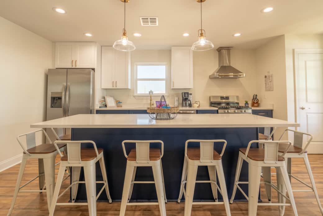 Ample seating for those big dinner parties