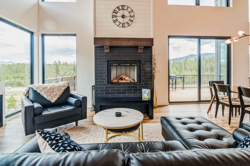 Beautiful great room with 19 ft cedar ceilings and wood burning fireplace.  Incredible views! Beautiful great room with 19 ft cedar ceilings and wood burning fireplace.  Incredible views!