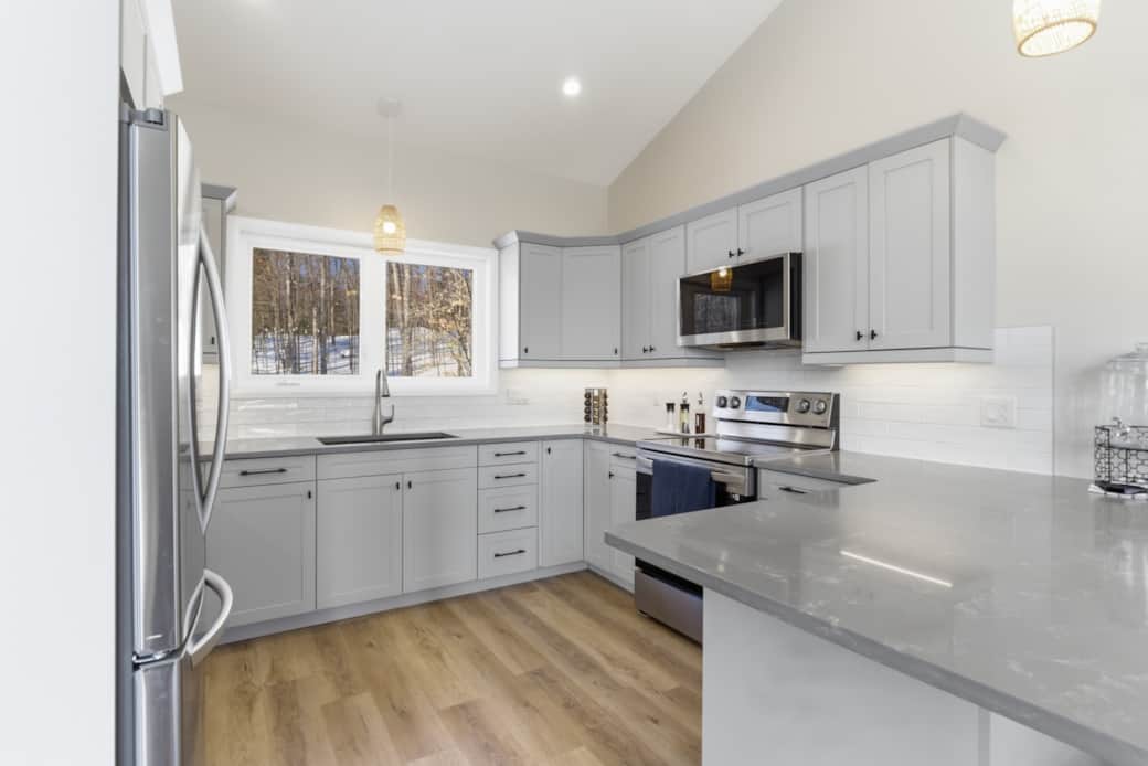 Kitchen is fully equipped and ready to enjoy Kitchen is fully equipped and ready to enjoy