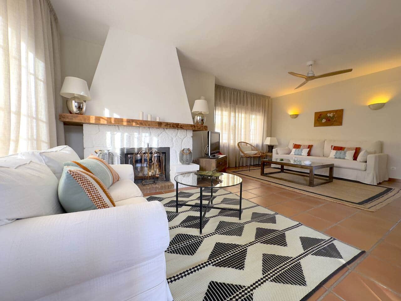 VILLA DEL SOL Beach Premium House Rincón de la Victoria Málaga HOMINGBOOK
