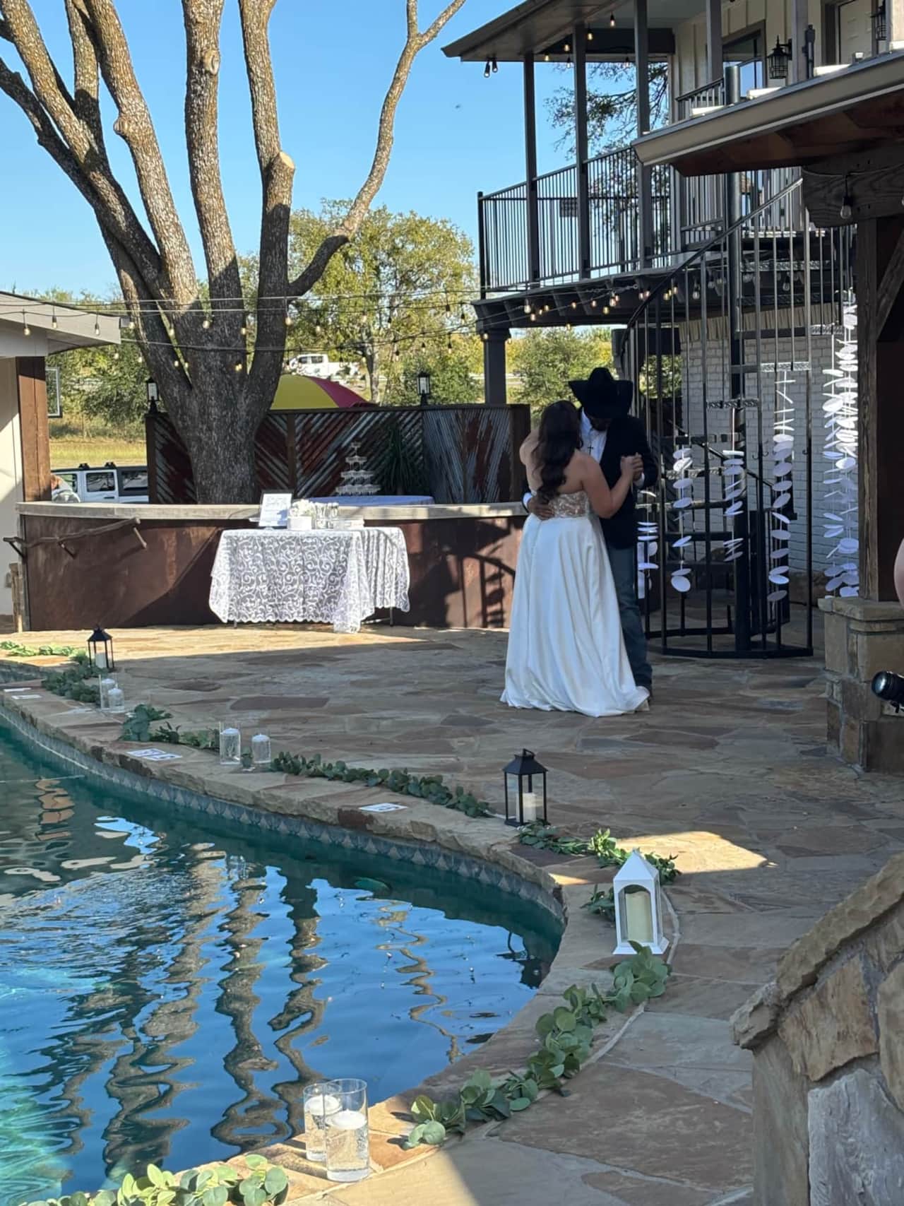 A Cowtown Casa Wedding!