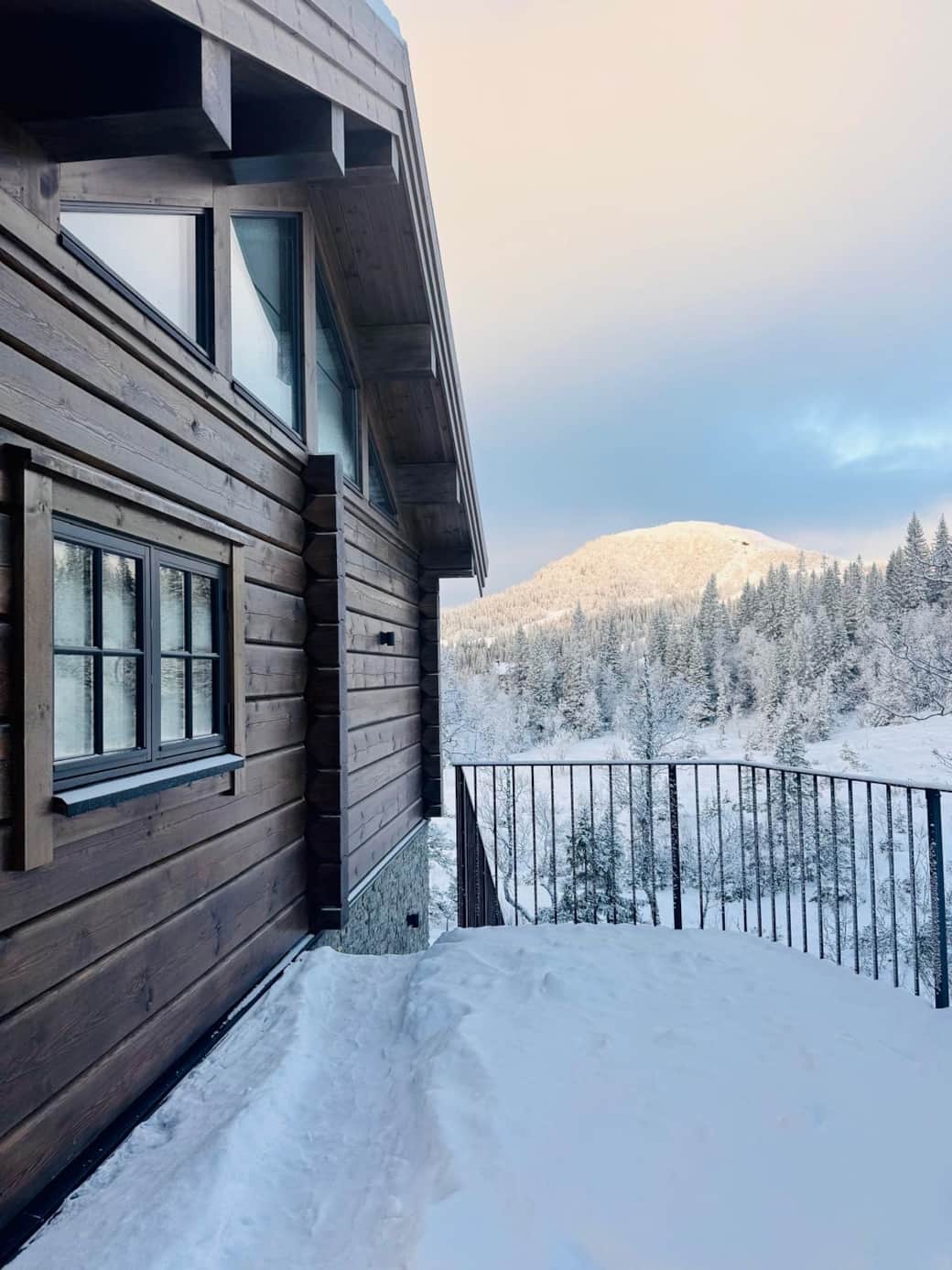 Med utsikt över Åres spektakulära natur och den vackra Åreskutan.