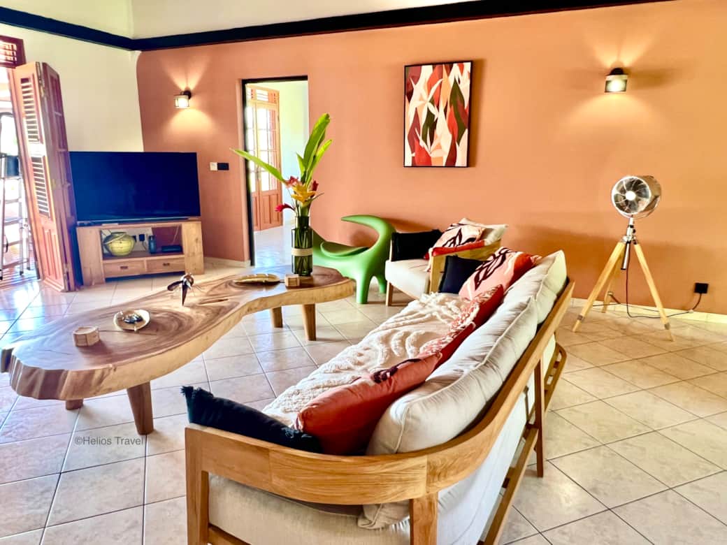 The large living room with TV and Wi-Fi The large living room with TV and Wi-Fi