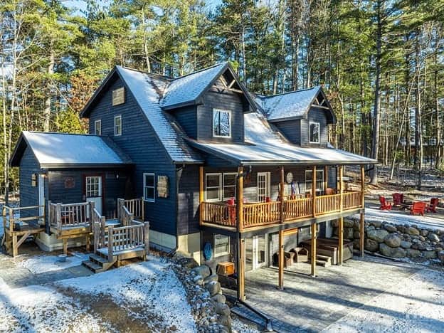 Wake up to golden light streaming through the pines. Sip coffee on the deck as the forest comes alive around you. End the night by the fire, toasting marshmallows, sharing campsite stories with loved ones, and listening to the quiet of the woods.