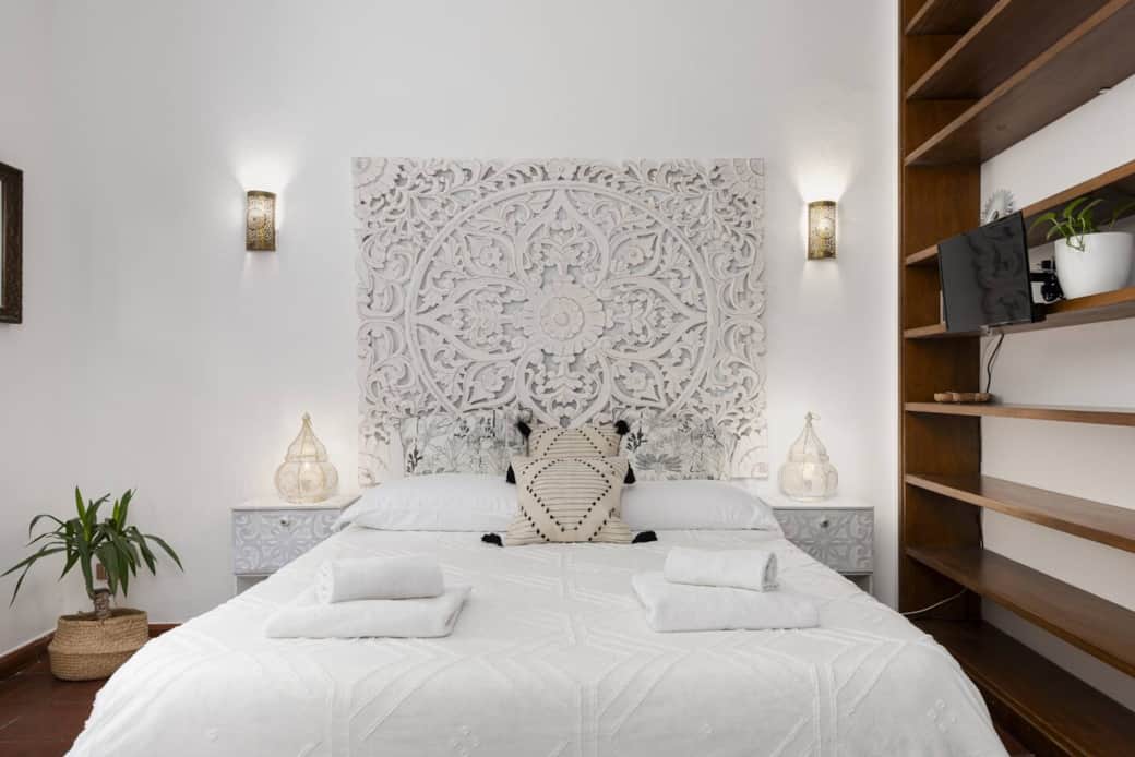 Camera da letto con letto matrimoniale Camera da letto con letto matrimoniale