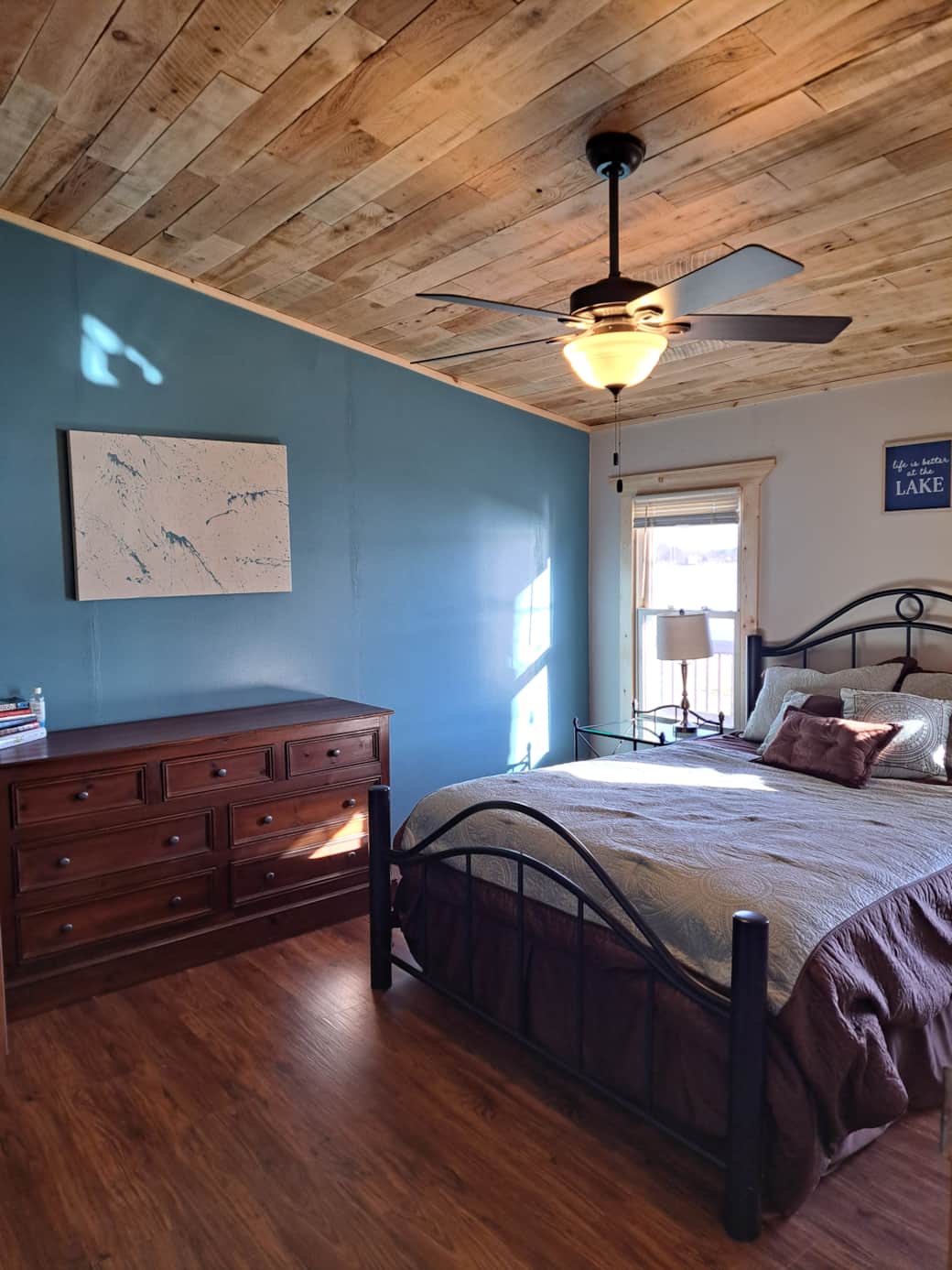 Master Bedroom with Queen Bed