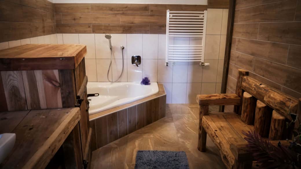 Bathroom (Urige Hütte)