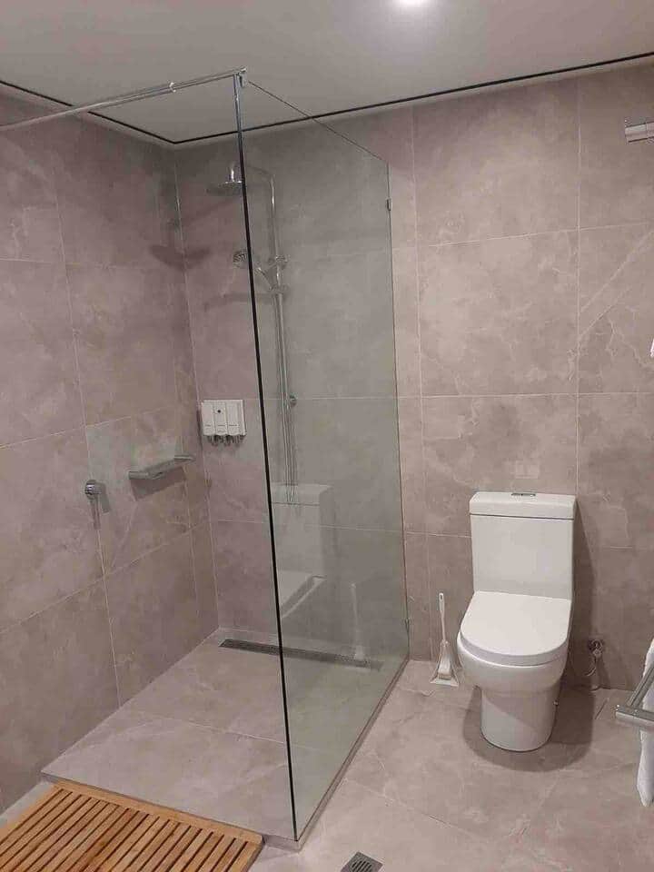 Luxurious bathroom 