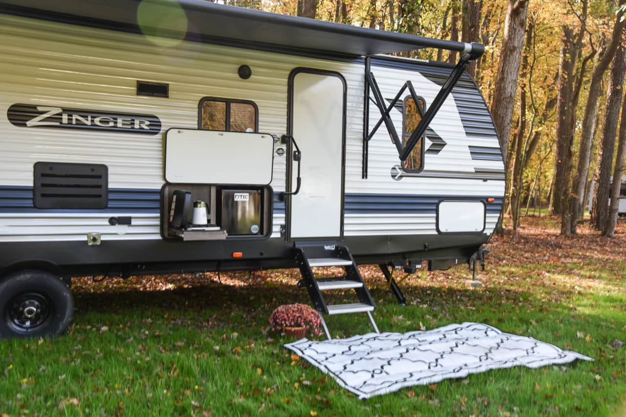 Front Door / mini outdoor kitchen