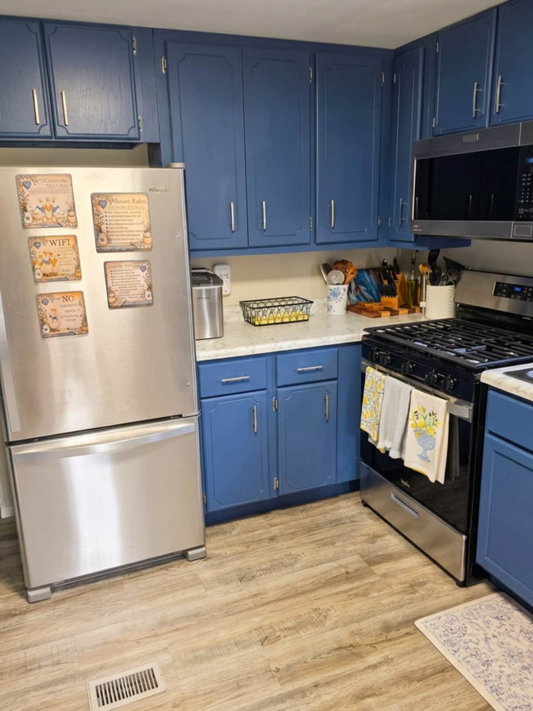 House rules, WIFI passwords and other important information located on fridge.