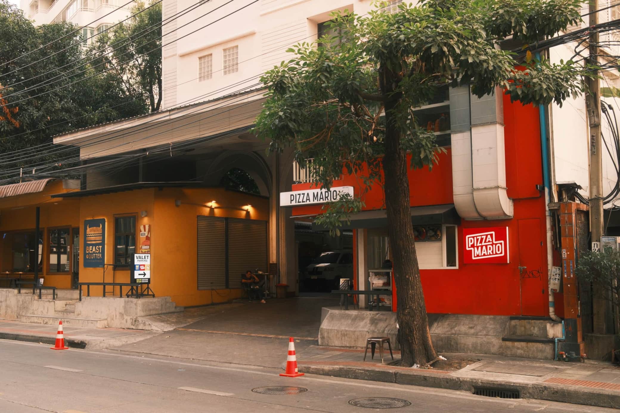 Casual spots just around the corner