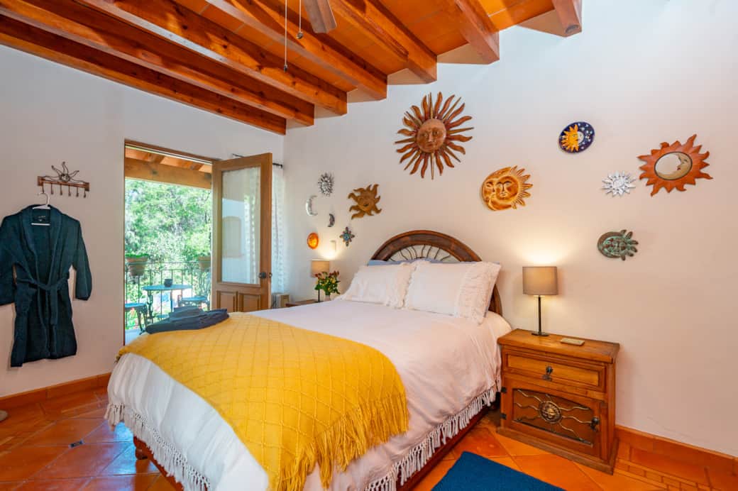 Luna y Sol Bedroom