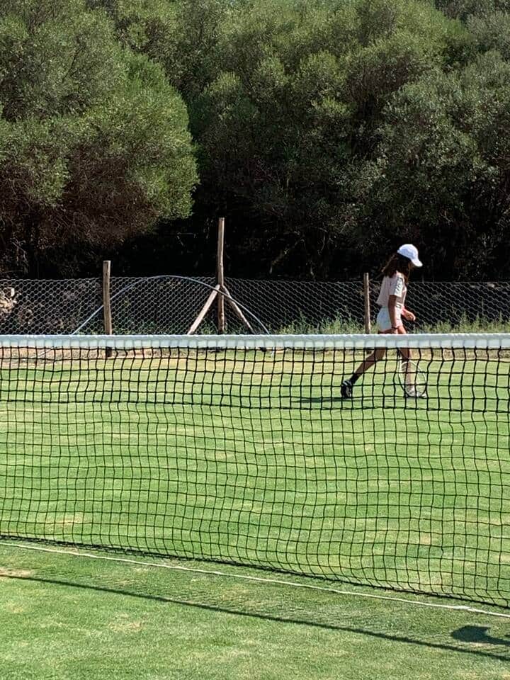 Campo da tennis in erba vera