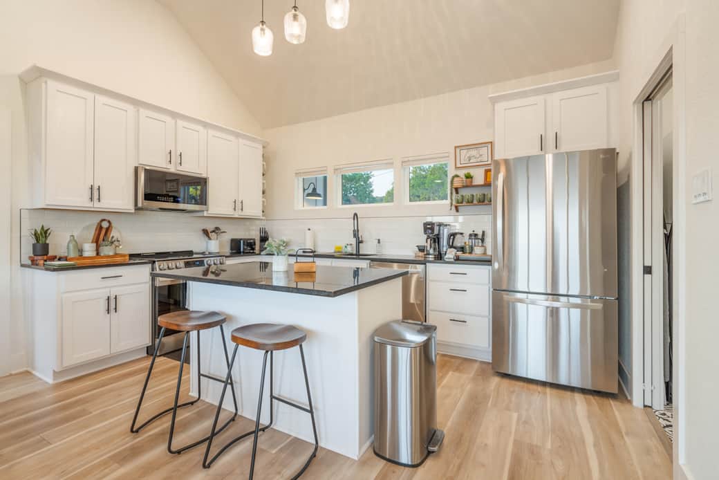 Modern Updated Kitchen Modern Updated Kitchen