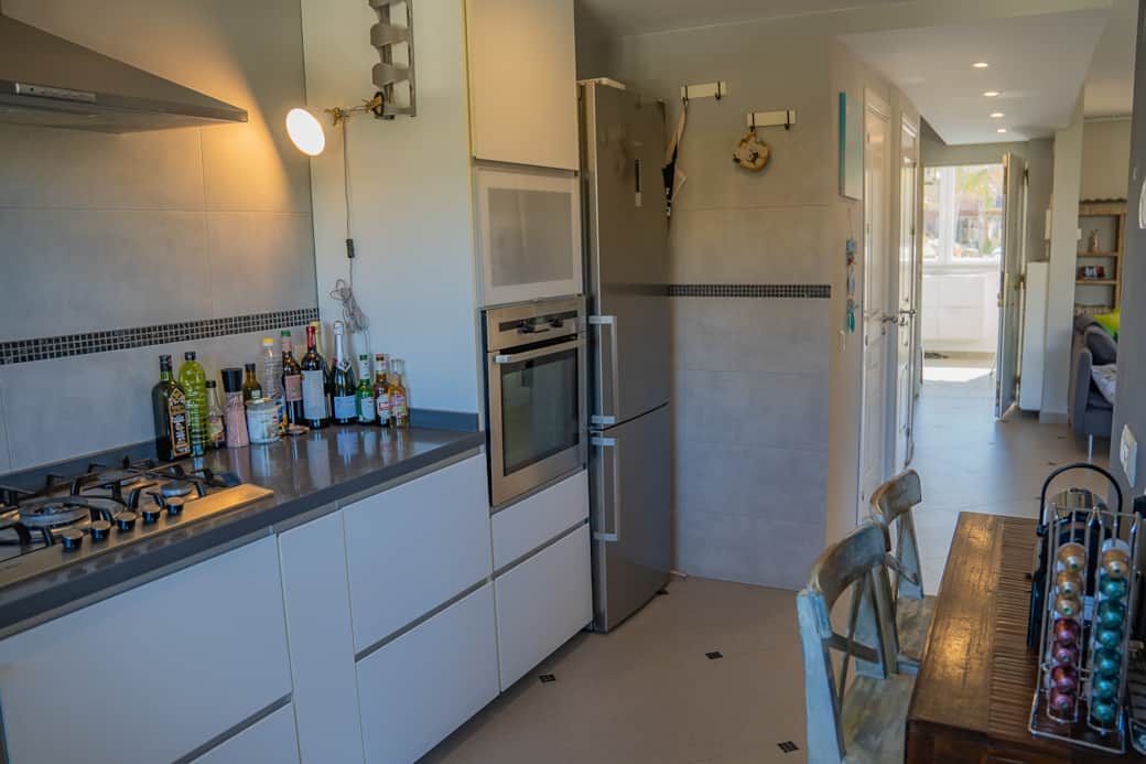 Fully-equipped, modern kitchen Fully-equipped, modern kitchen