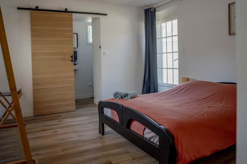 Chambre 4 · rez-de-chaussée : 1 lit double + 1 lit superposé