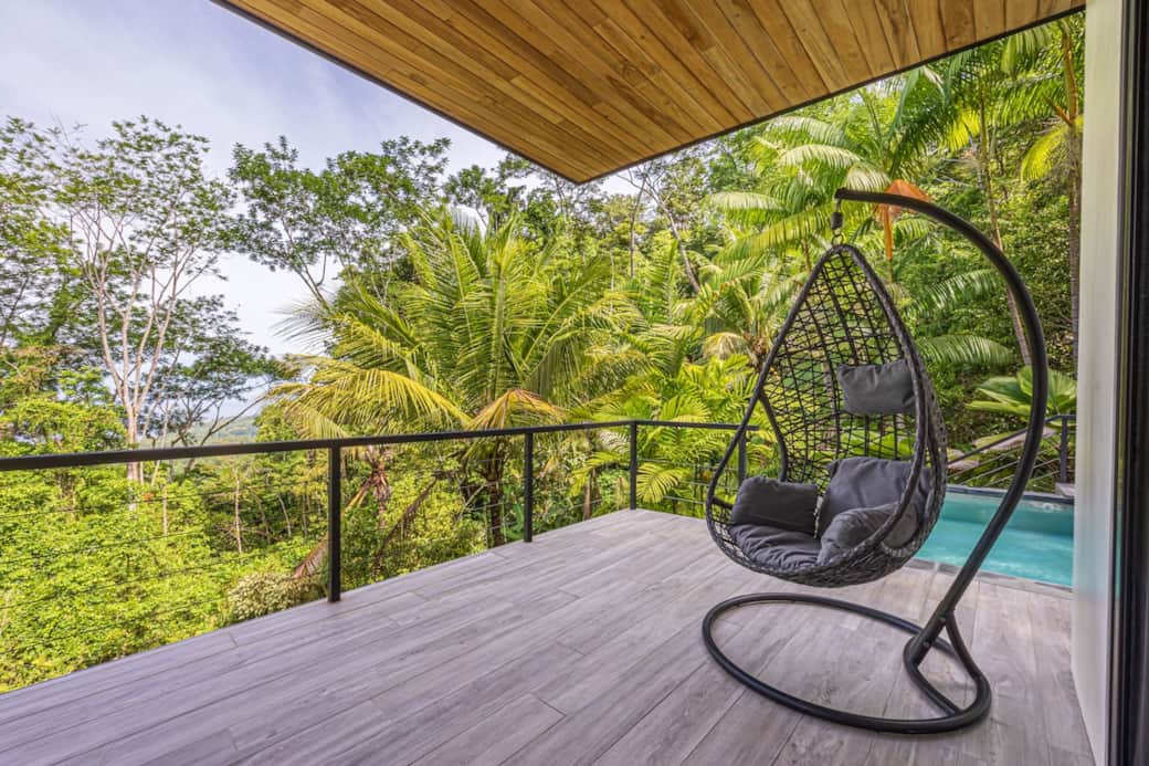 Swinging chair to enjoy the Jungle views from the patio