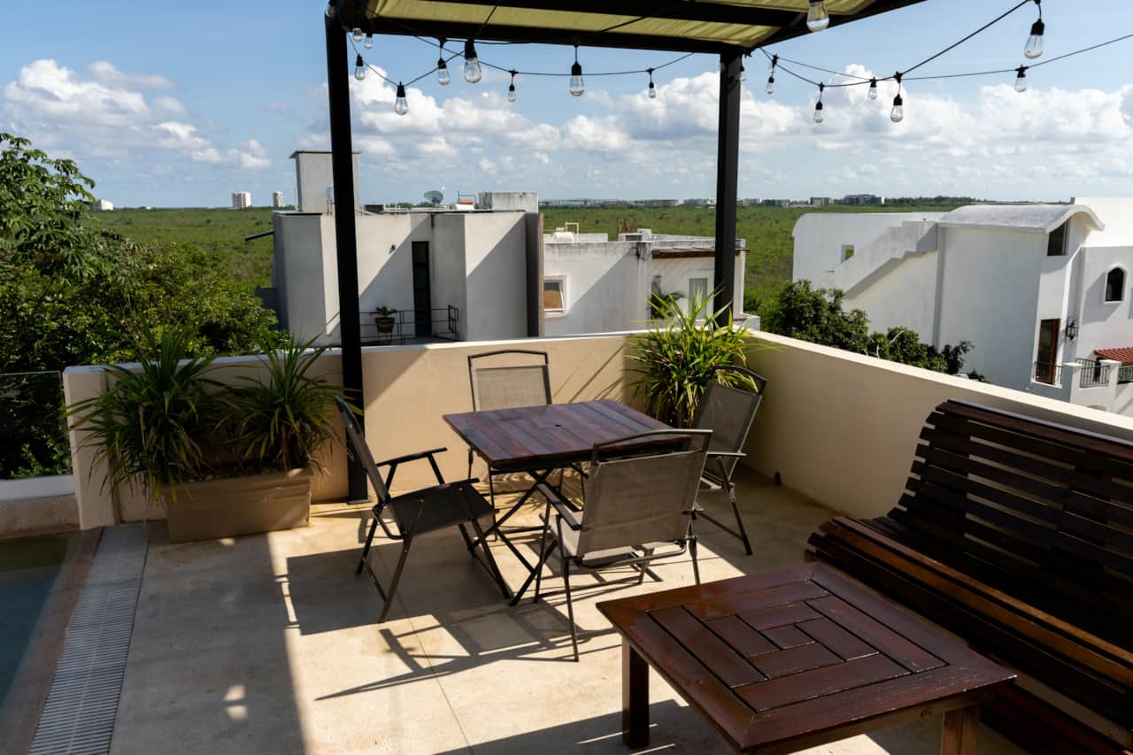 Roof furniture