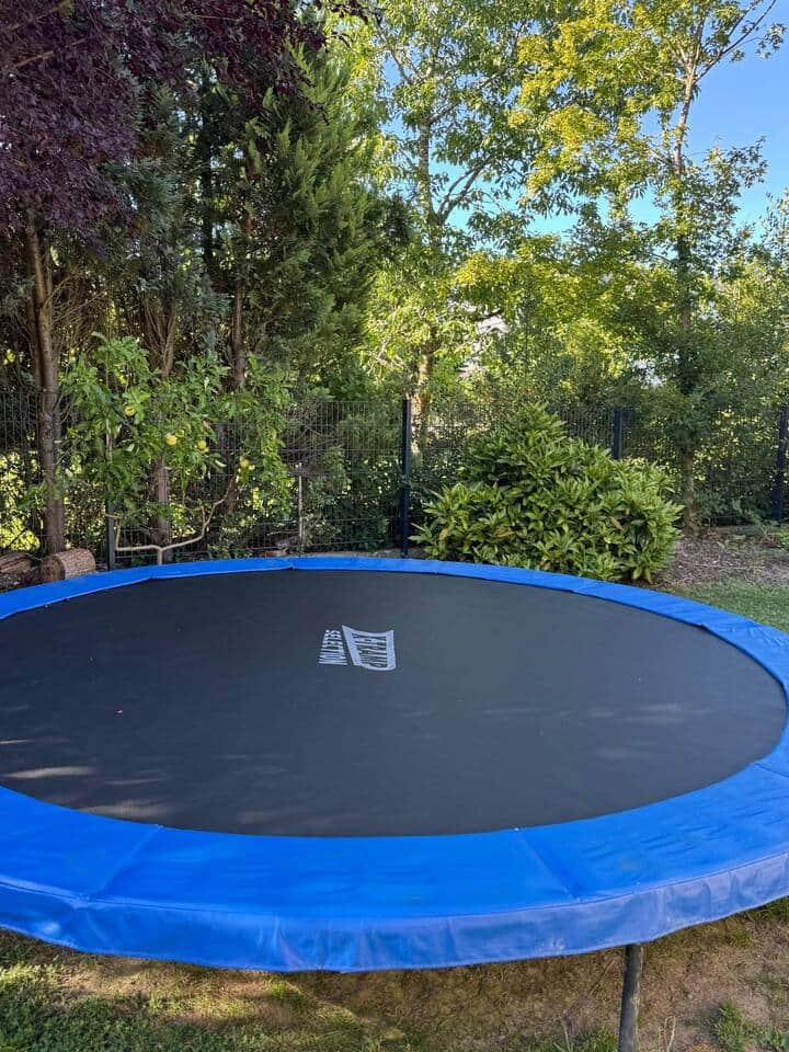 Trampolin zur Mitbenutzung