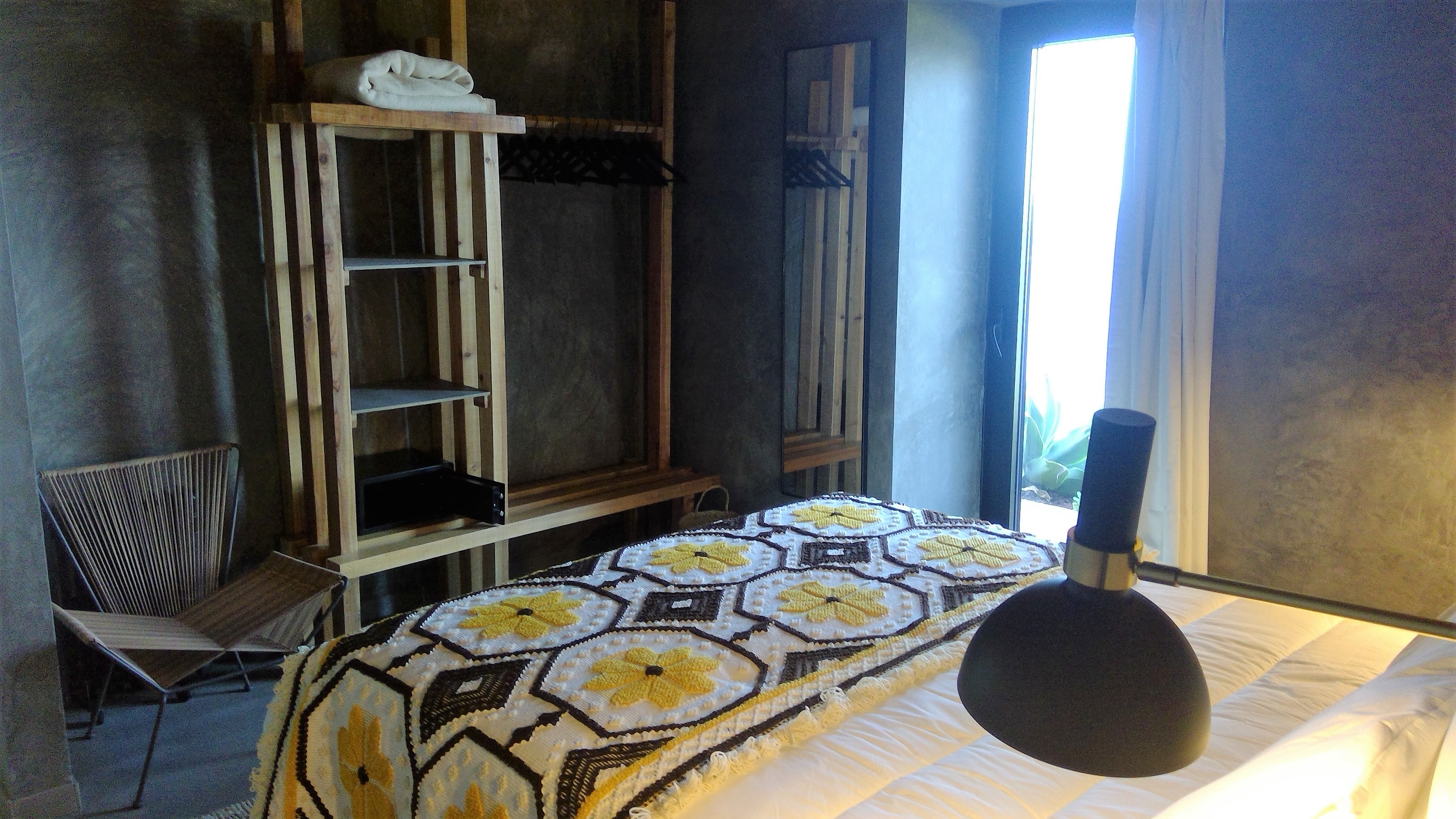 Quarto de casal / Double bedroom