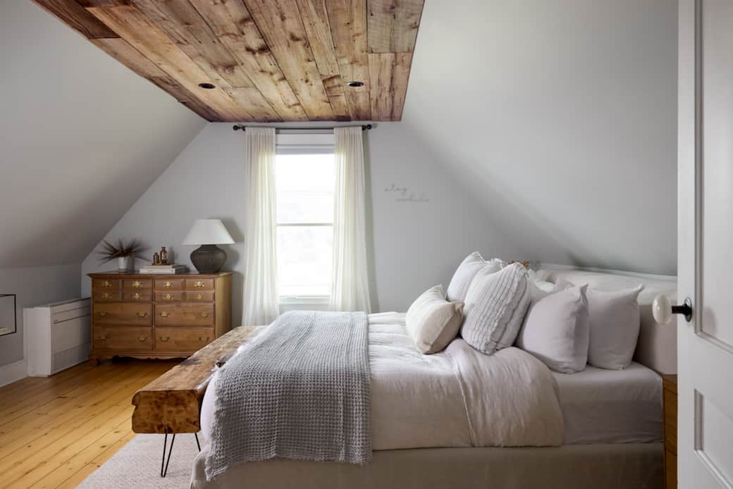 King Bed | Primary Bedroom