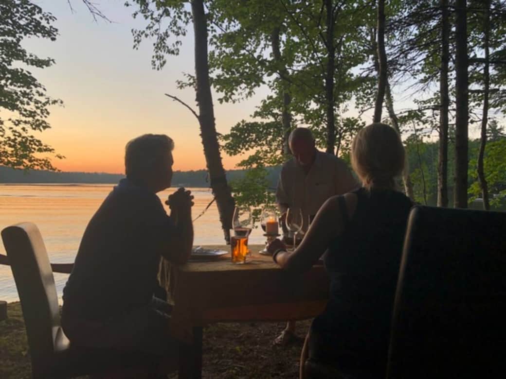 It is very easy to be happy at this house. It is very easy to be happy at this house.