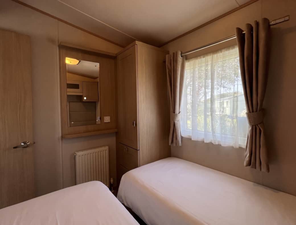 Twin bedroom 1 - Croyde Retreat