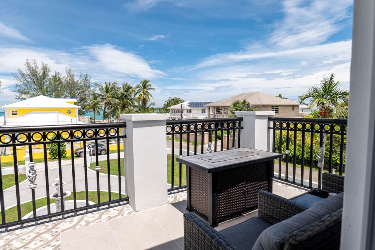 BALCONY -2