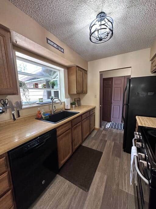 15f0663c 3f51 4e5b bd02 5222ecece7d2