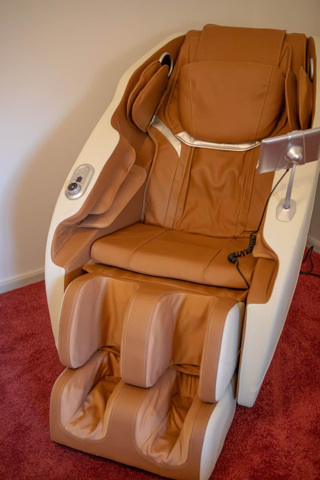 Massage recliner