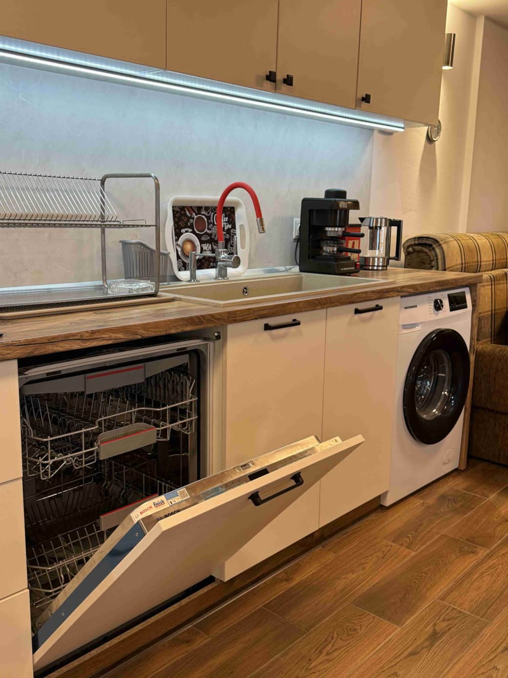 Bucatarie echipata complet