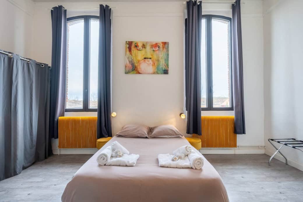 Chambre twin avec 2 lits simples confortables