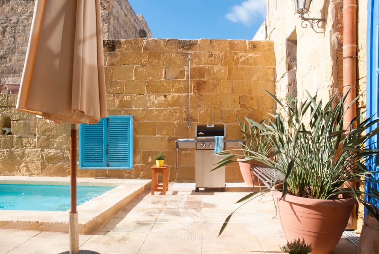 Lovely Gozo house with private pool