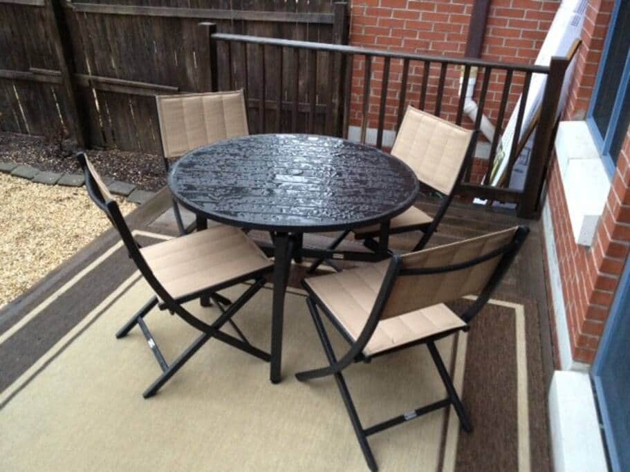 Outdoor dining!  (Sorry it was rainy the day I took this pic.)