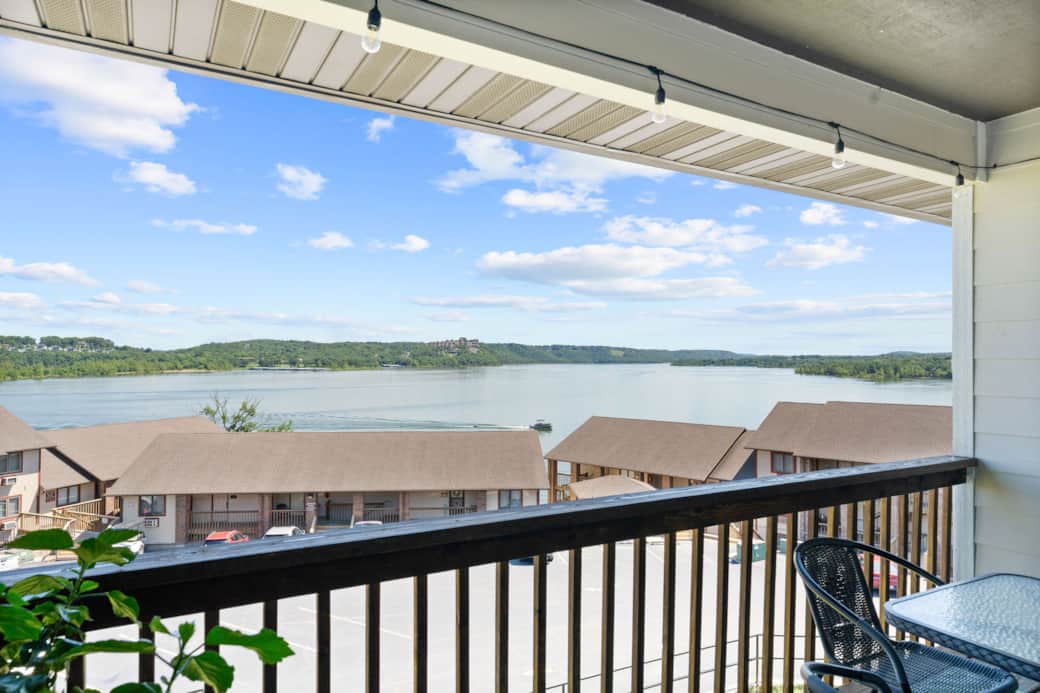 Panoramic deck view