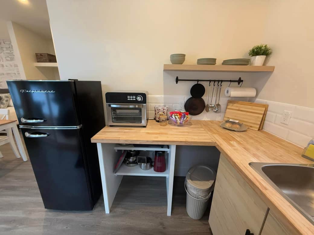 The kitchenette has everything you need. Air fryer, fridge/freezer, utensils popcorn maker and more! The kitchenette has everything you need. Air fryer, fridge/freezer, utensils popcorn maker and more!