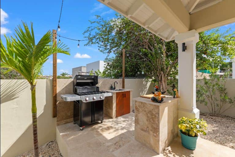 Private Villa near Mambo Beach Private Villa near Mambo Beach