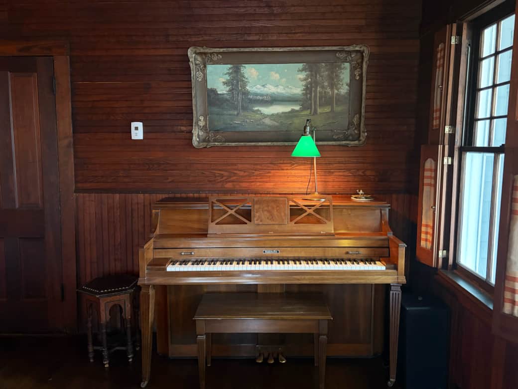 Antique Piano