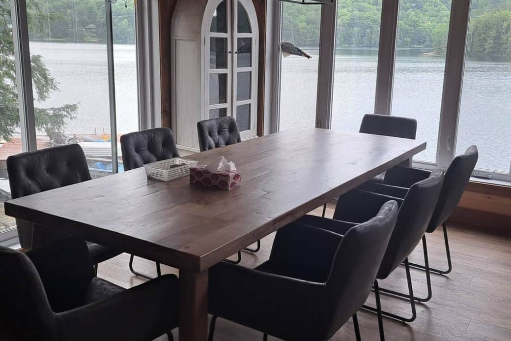 Come for dinner . .. 