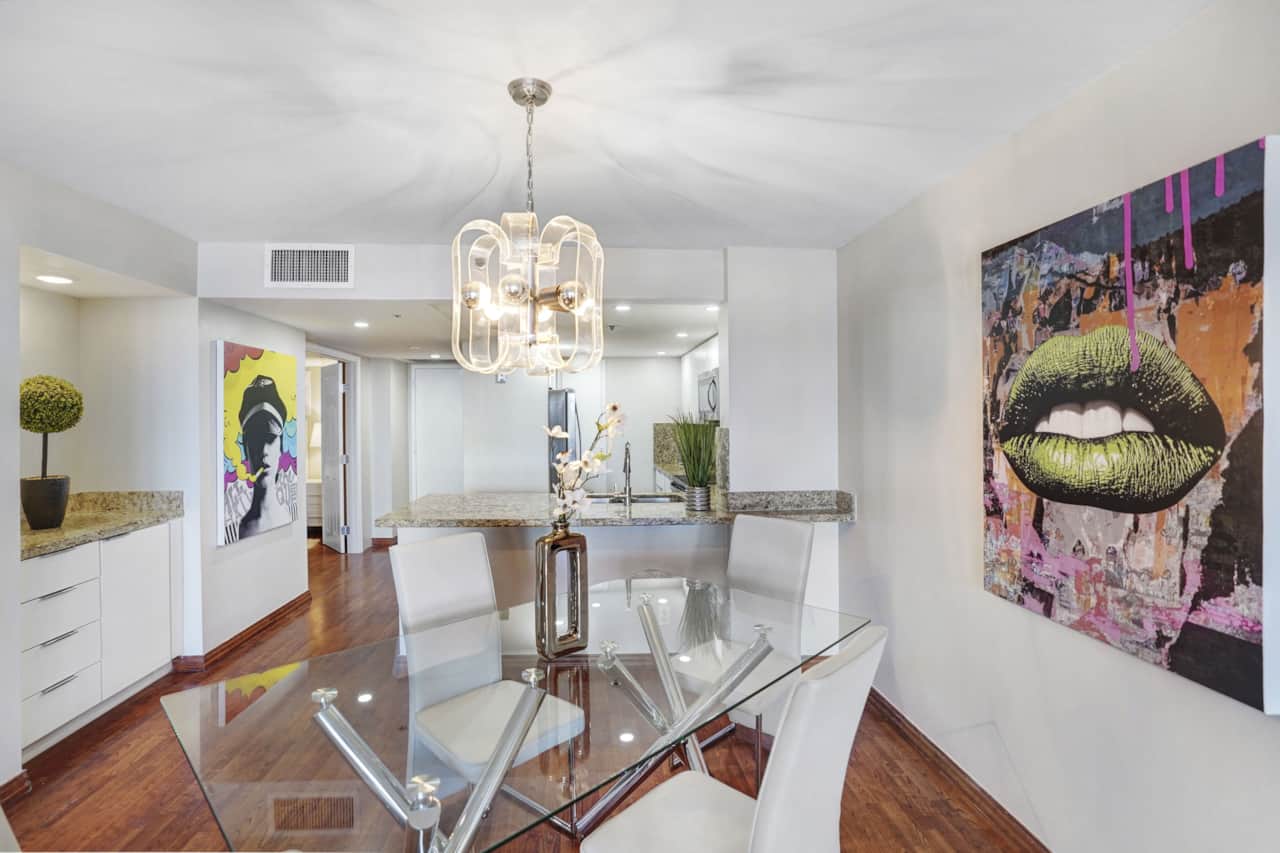 Utopia! (3 bedroom condo)