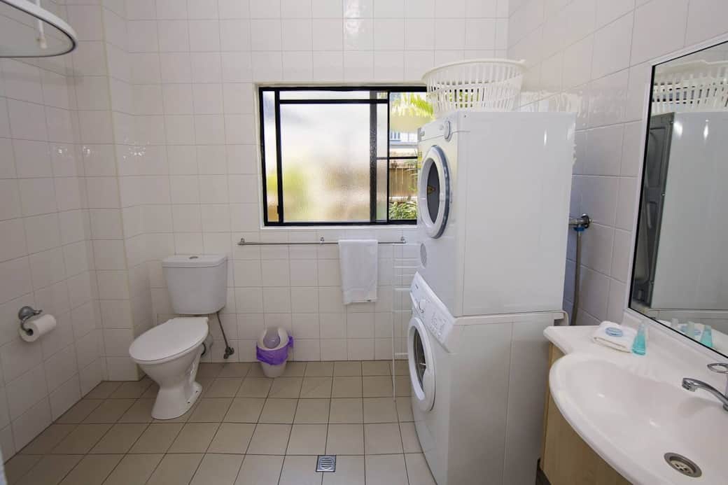 Apollo Jewel - Studio unit - Bathroom - Laundry Apollo Jewel - Studio unit - Bathroom - Laundry