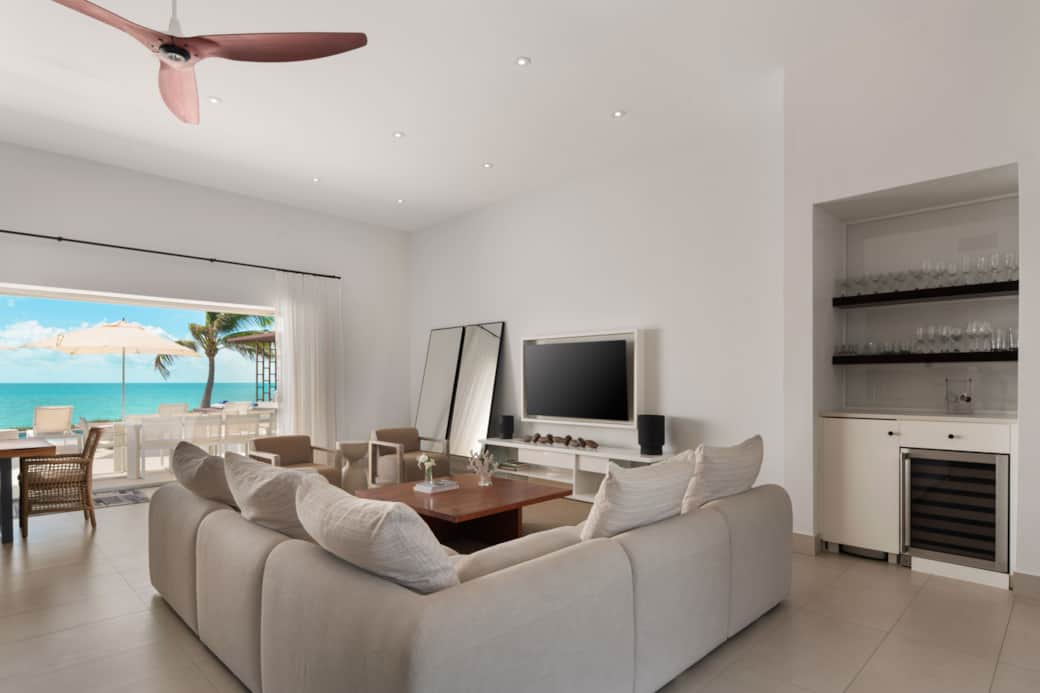 Living Area Living Area