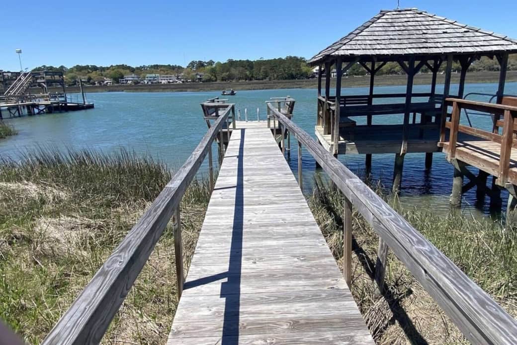 Dock