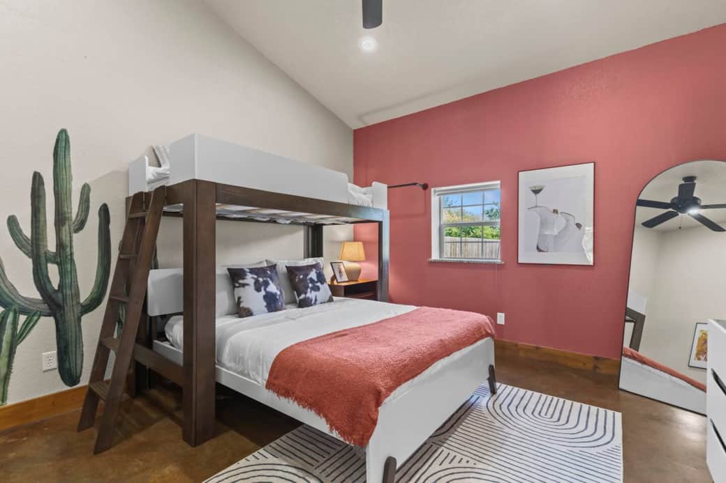 Can accommodate 3 guests.
