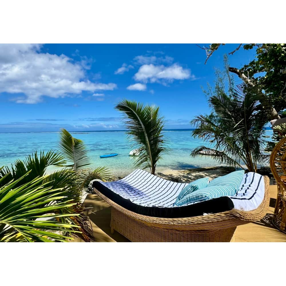 Bain de soleil sur le lagon de Moorea