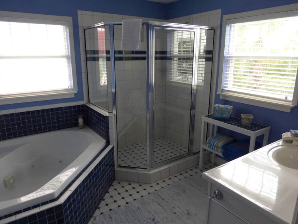 Master BR 1 Bathroom